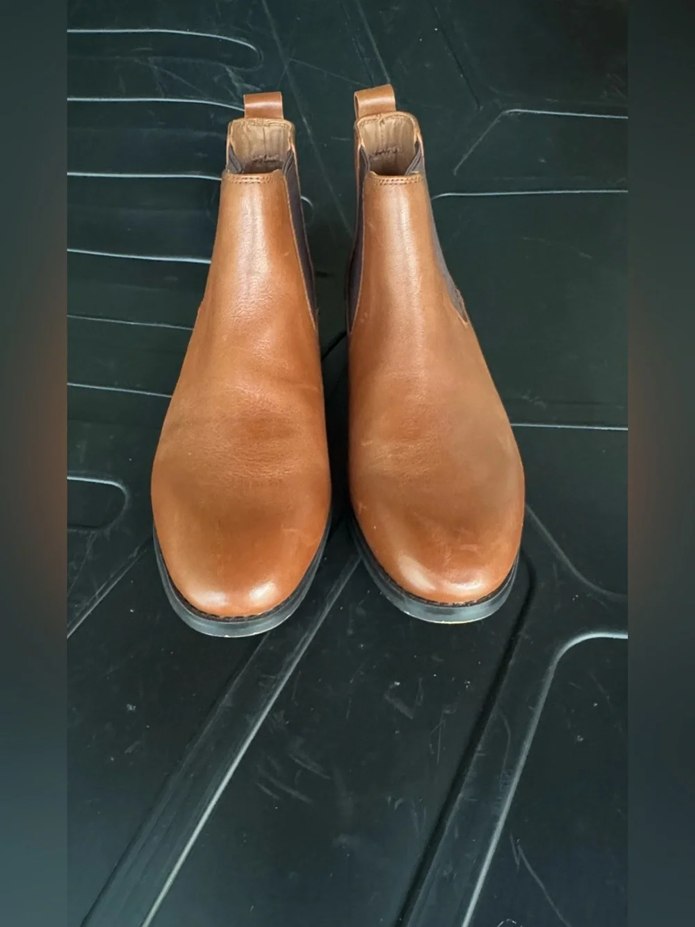 NEW Clarks Men's Brown Leather Chukka Boots